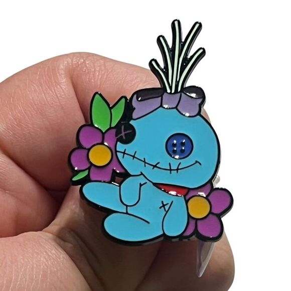 Lilo and Stitch Scrump Doll Enamel Pin - Picture 4 of 6